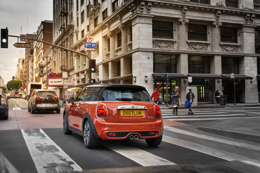  Mini Cooper S (F56) 2018 года  (WW) (фото 60 из 196)